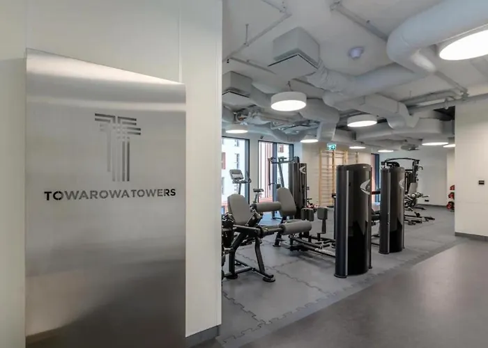 Towarowa Towers Parking & Gym - 23&24 Floor Sky High By Downtown Apartman *