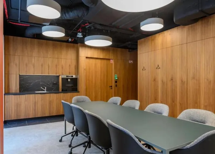 Towarowa Towers Parking & Gym - 23&24 Floor Sky High By Downtown Apartman *